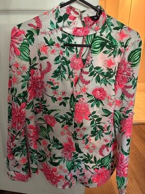 Express Floral Top in Pink, Green and White with keyhole neck design small